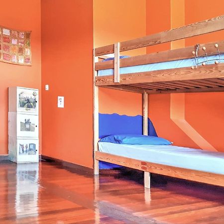 Meiga Backpackers Hostel Santiago de Compostela Bagian luar foto