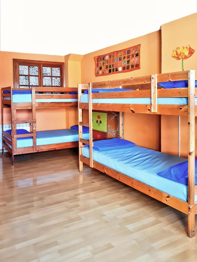 Meiga Backpackers Hostel Santiago de Compostela Bagian luar foto