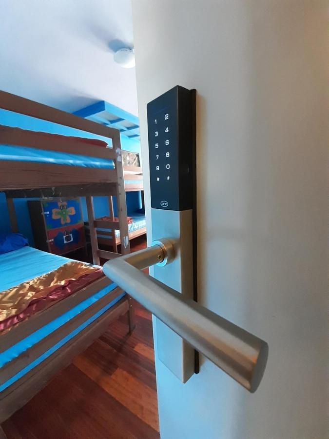 Meiga Backpackers Hostel Santiago de Compostela Bagian luar foto